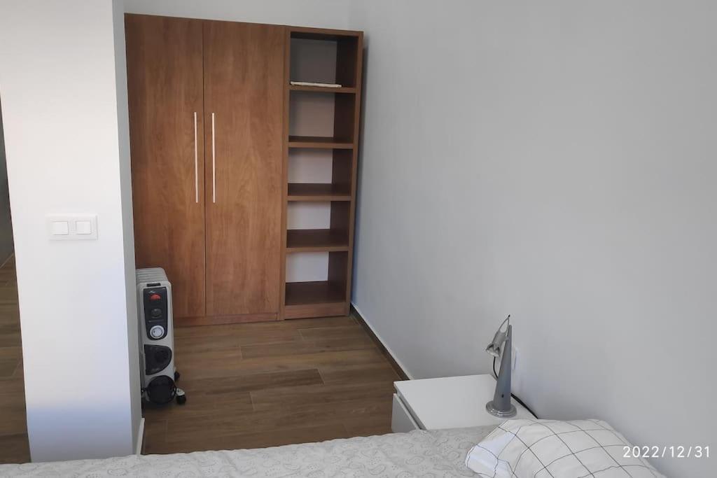Precioso Apartamento Con Magnifico Patio. Sant Feliu de Llobregat Exterior foto